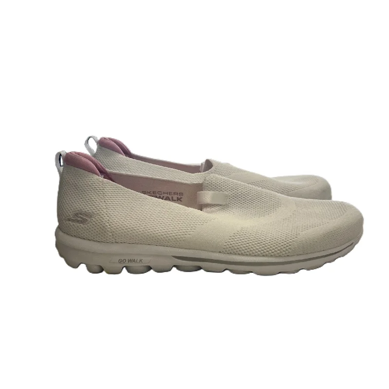 Shoes Sneakers By Skechers In White, Size: 12