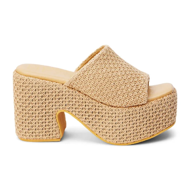 Como Platform Heel In Tan Zip - Up Boot Style  